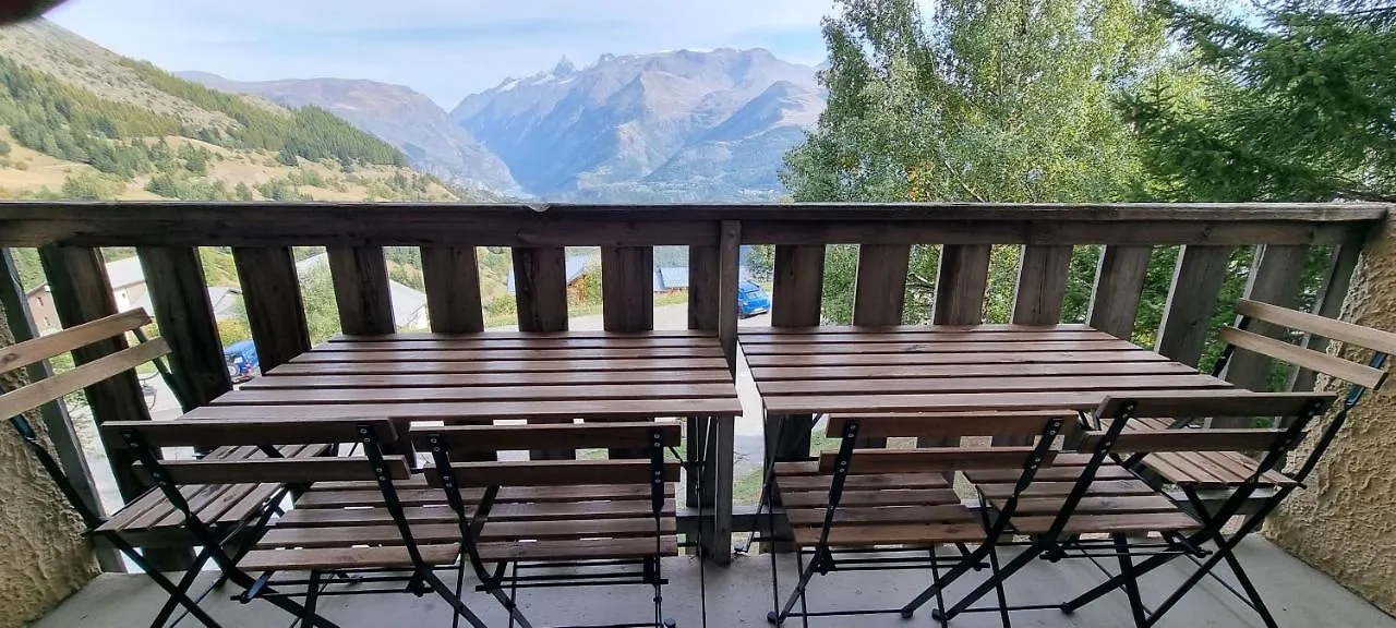 Auris Les Gentianes Station Alpe Huez Apartment